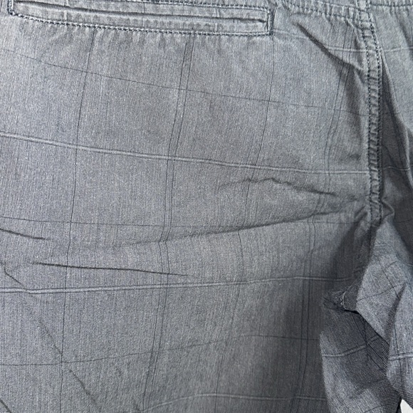 Men’s Billabong Shorts - Picture 4 of 4